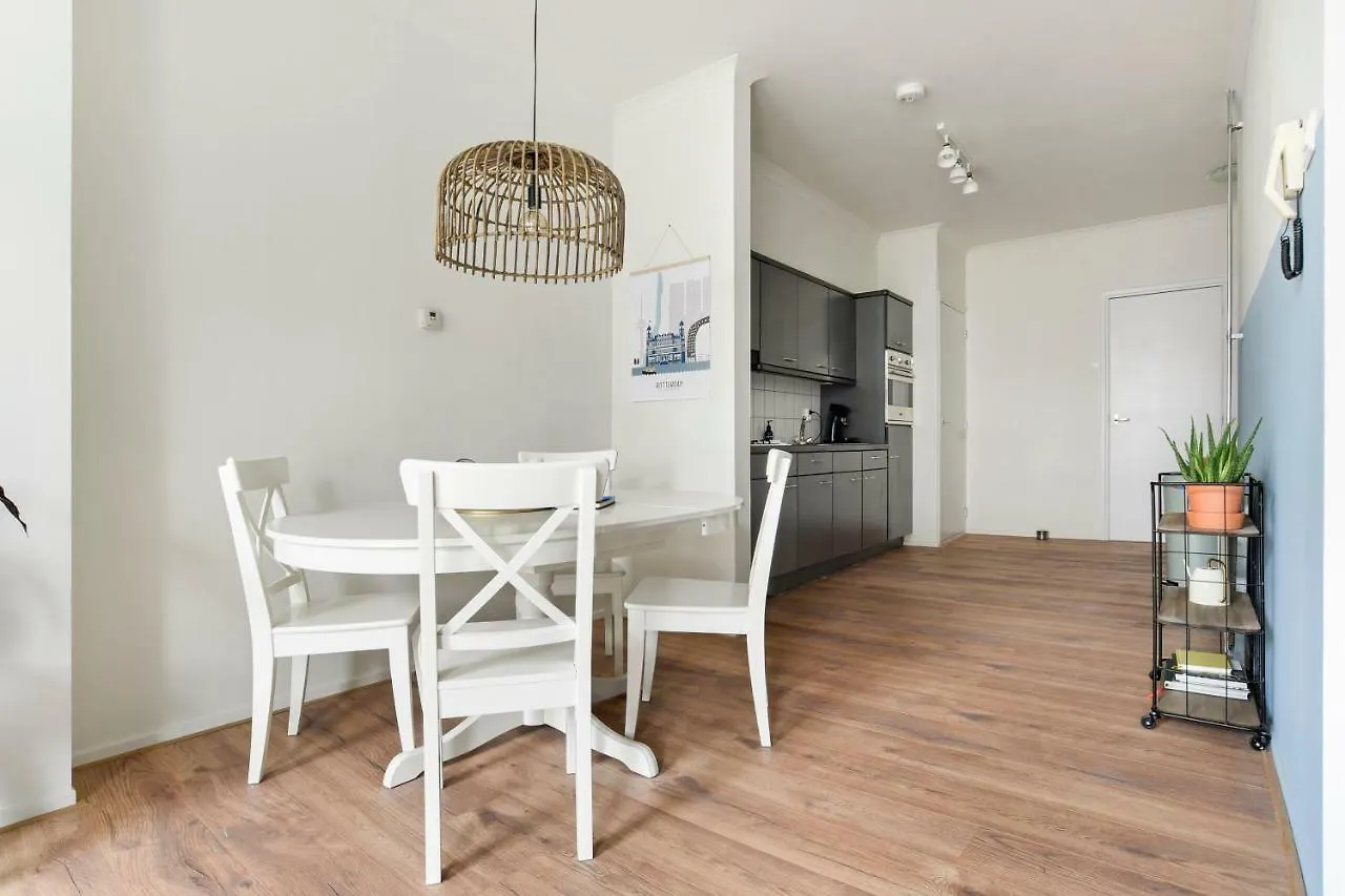 Best Apartment In Most Vibrant Street Rotterdam 0*,